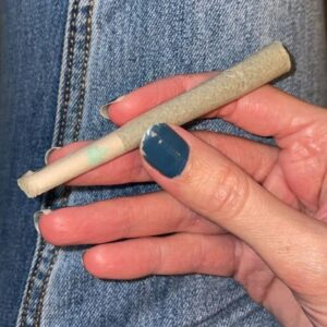 Opinión de cliente Porro de CBD pre-enrollado - White Widow con foto - Spliff