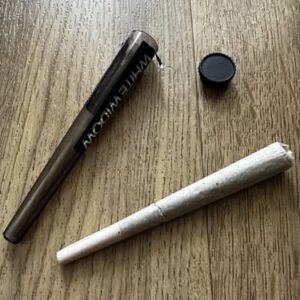 Opinión de cliente Porro de CBD pre-enrollado - White Widow con foto - Spliff