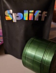 Opinión de cliente Moon Rock - 80% CBN con foto - Spliff