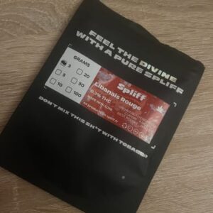 Opinión de cliente Libanais Rouge - 50% con foto - Spliff