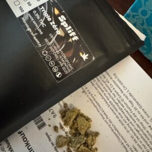 Opinión de cliente Triple Zéro - 80% con foto - Spliff