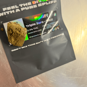 Opinión de cliente Triple Zero - 30% THCX con foto - Spliff