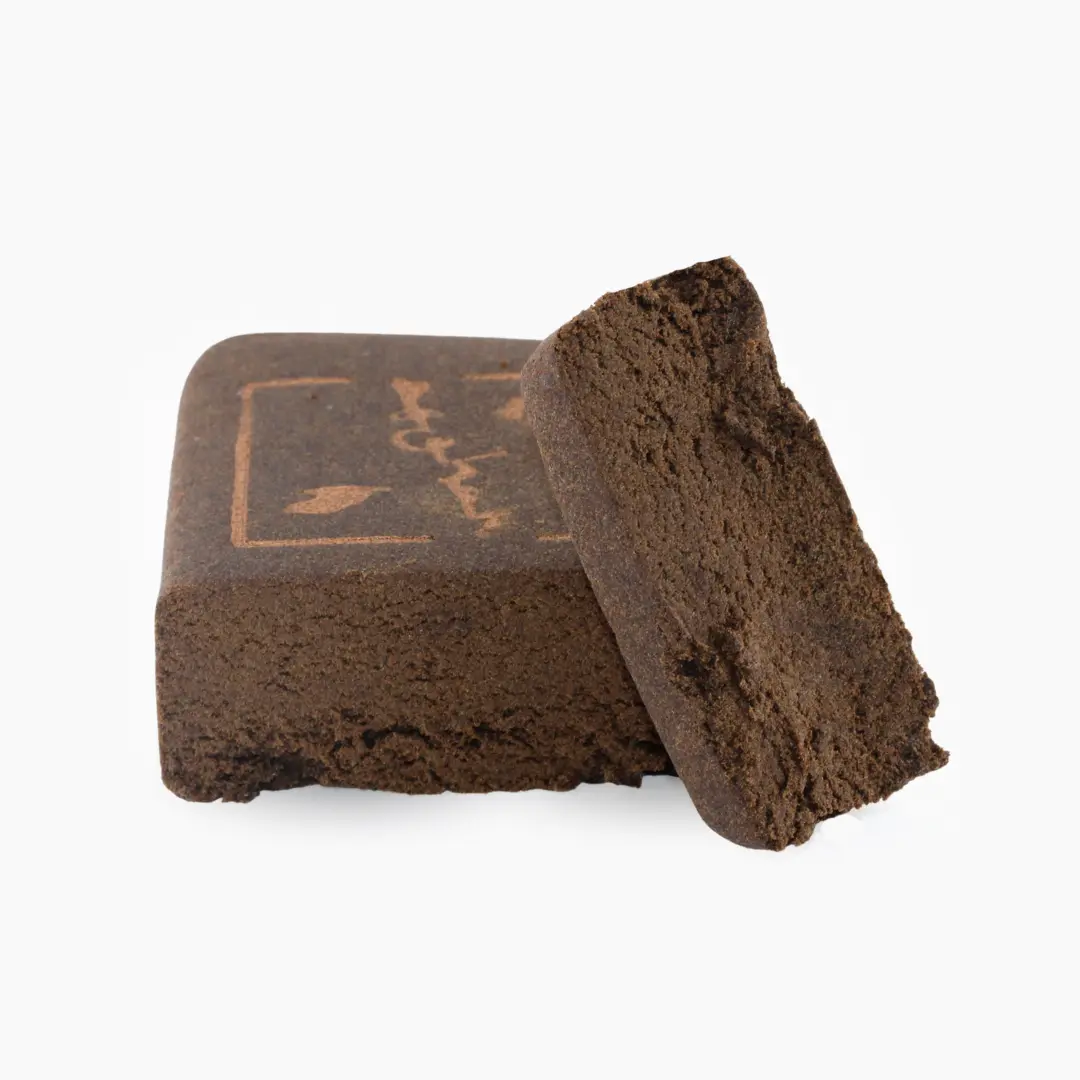Maroccan Hash 70% CBD, placa tamizada marrón oscuro cálido