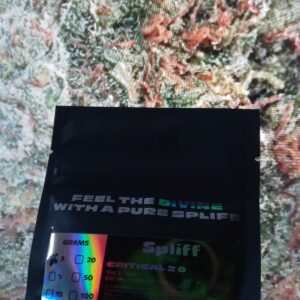 Opinión de cliente Critical con foto - Spliff