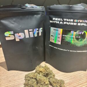 Opinión de cliente Critical con foto - Spliff