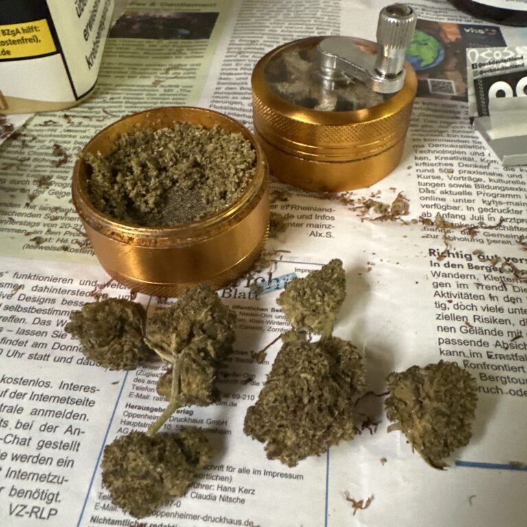 Click to view full screen Opinión de cliente Gorilla Glue - 25% THCX con foto - Spliff