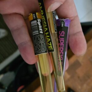 Opinión de cliente Porro de CBD pre-enrollado - Amnesia con foto - Spliff