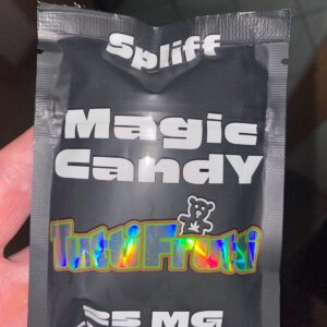 Opinión de cliente Magic Candy – Gominolas de THC – 100 MG con foto - Spliff