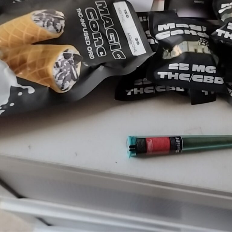 Click to view full screen Opinión de cliente Magic Cone - Space Chocolate con foto - Spliff