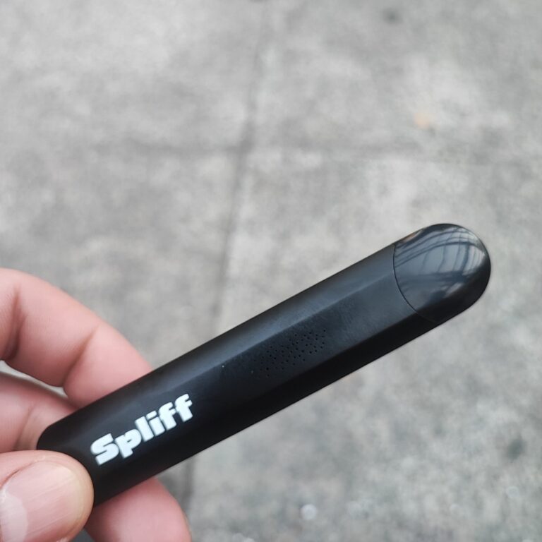 Click to view full screen Opinión de cliente Magic Vape con foto - Spliff