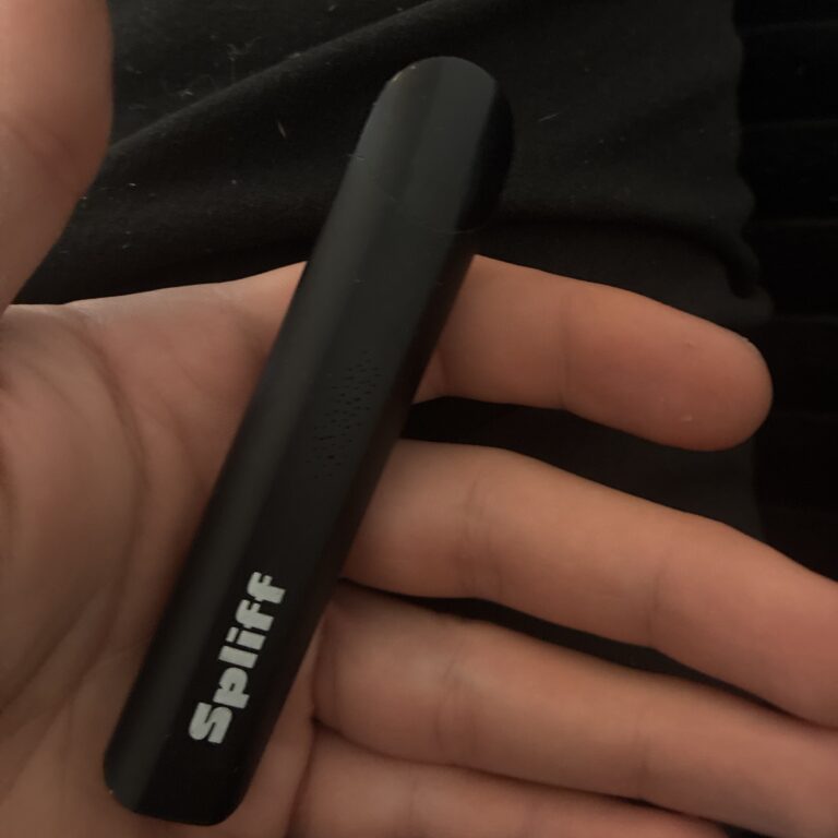 Click to view full screen Opinión de cliente Magic Vape con foto - Spliff