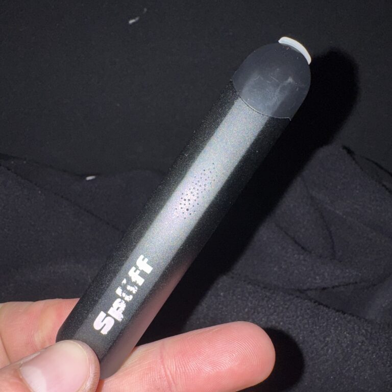 Click to view full screen Opinión de cliente Magic Vape con foto - Spliff