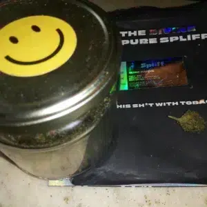 Opinión de cliente Minibud Premium - 30% THCX con foto - Spliff