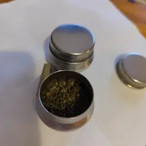 Opinión de cliente Minibud Premium - 30% THCX con foto - Spliff