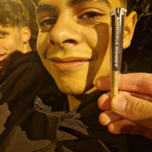 Opinión de cliente Porro de THCX pre-enrollado - Amnesia Boost con foto - Spliff